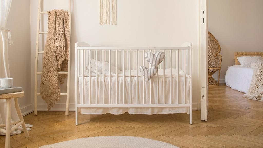 How Many Crib Sheets Do I Need? Peanut